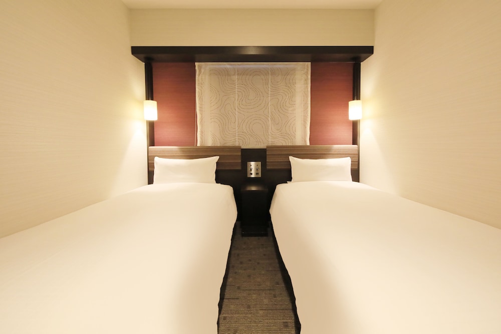 Economy Twin Room, Non Smoking photo 3