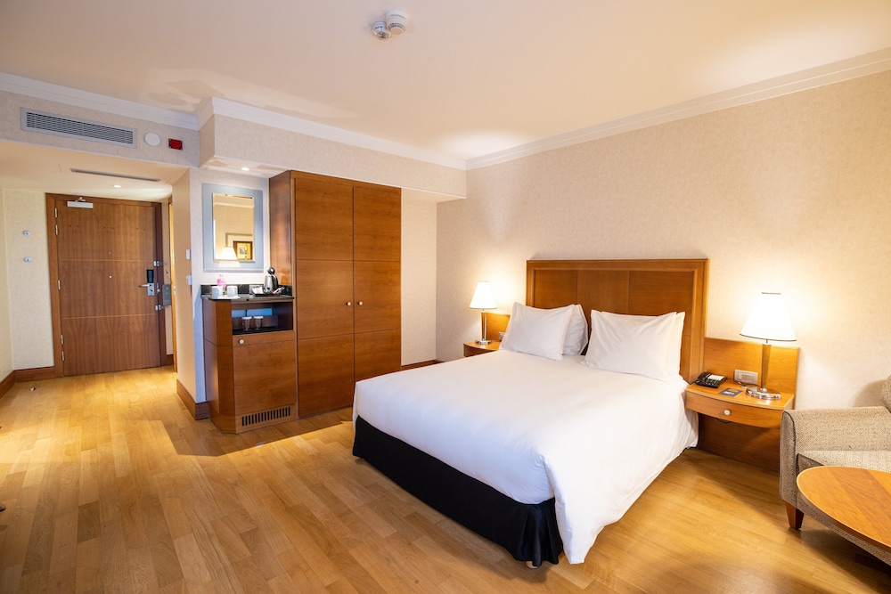 Room, 1 Queen Bed, Accessible, Connecting Rooms