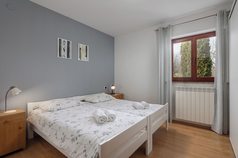 Family House, Multiple Bedrooms (Casa Celeste With Private Pool)