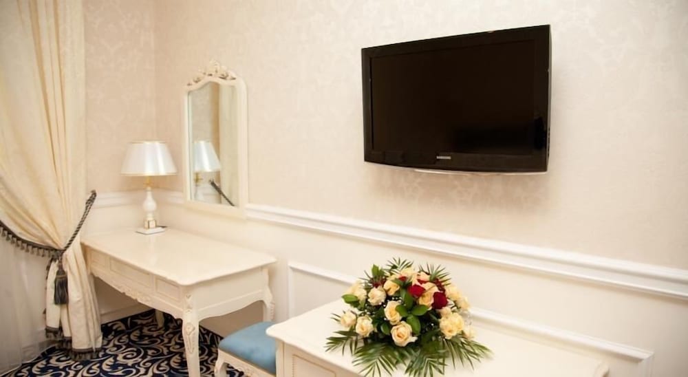 Standard Double or Twin Room photo 3