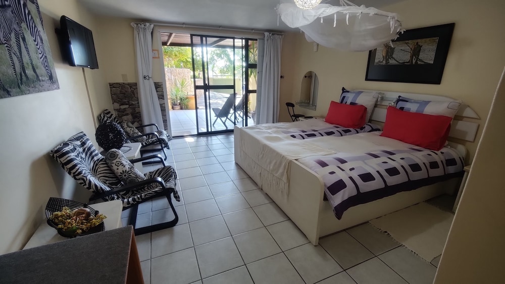 Luxury Double or Twin Room photo 2