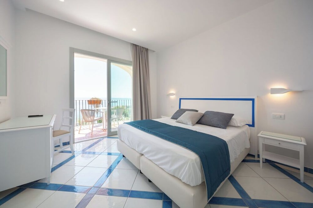 Superior Room, Balcony