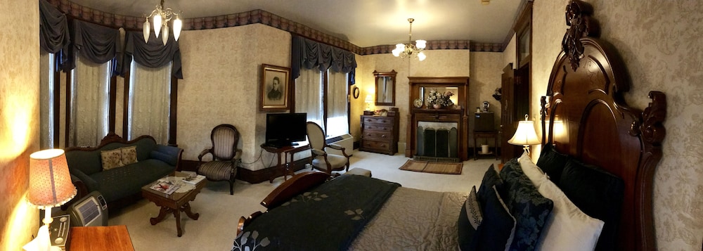 Deluxe Suite photo 1