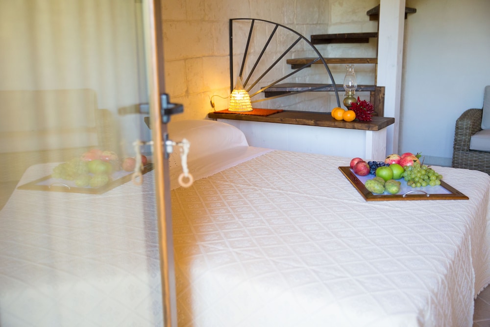 Suite, Balcony