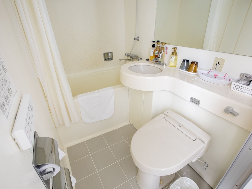 Semi-Double , Non Smoking (12.5 sqm, 140cm Size Bed, for 1-2 People) - Photo 7