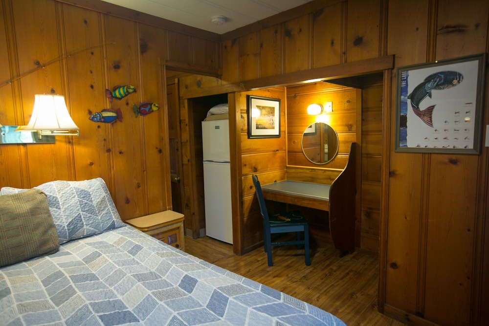 Anglers Room photo 3