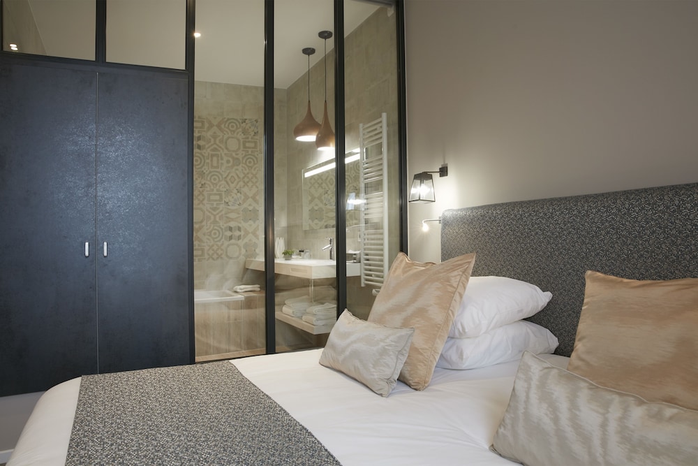 Signature Double Room photo 1