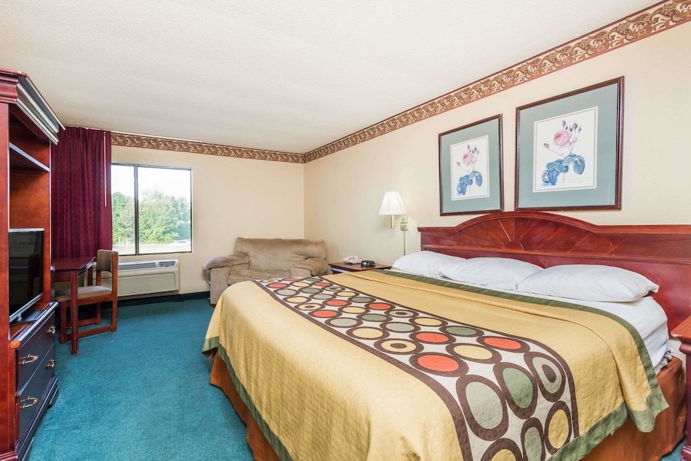 Standard Room, 1 King Bed - Photo 2