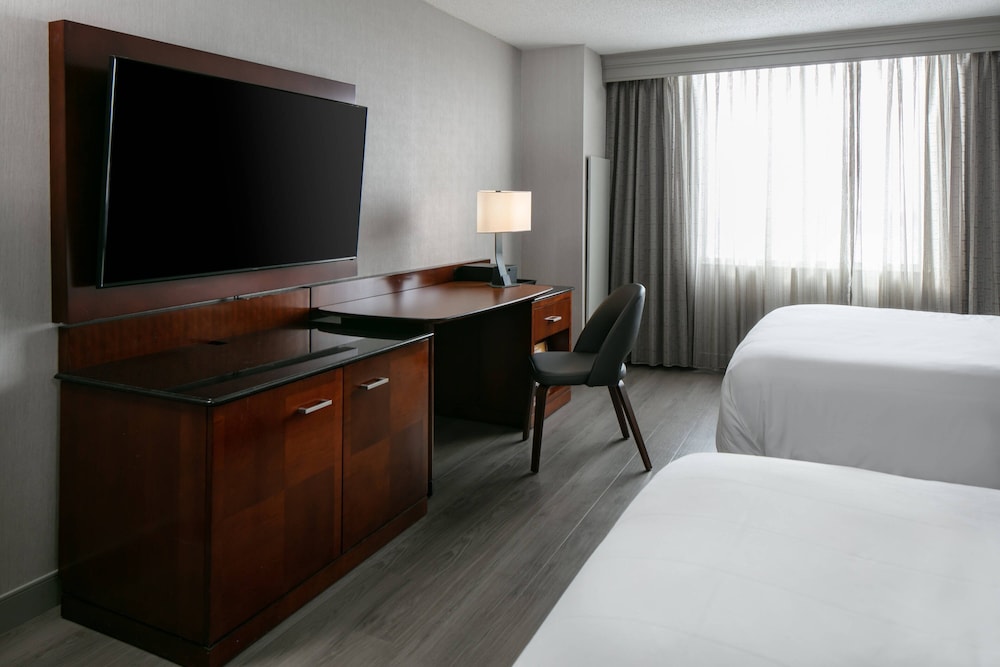 Room, 2 Queen Beds - Photo 3