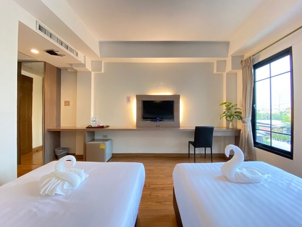 Basic Twin Room photo 1