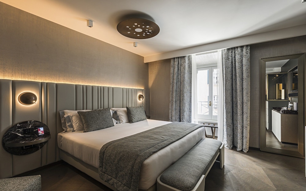 Superior Room, 1 King Bed