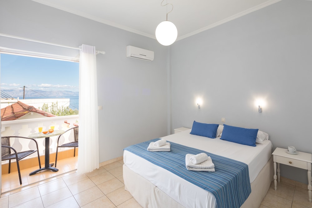 Classic Double or Twin Room, Balcony - Photo 1