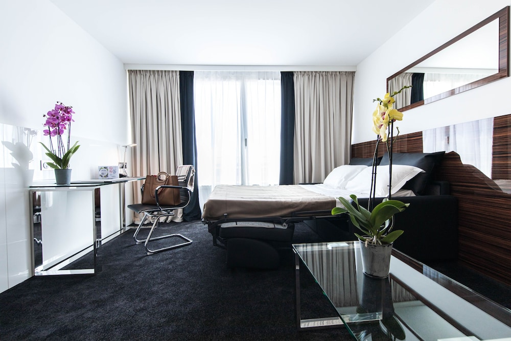Double Room (Privilege) - Photo 5