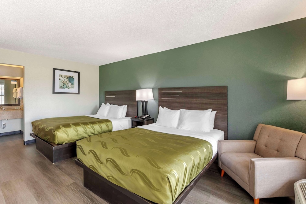 Suite, Multiple Beds, Non Smoking photo 1