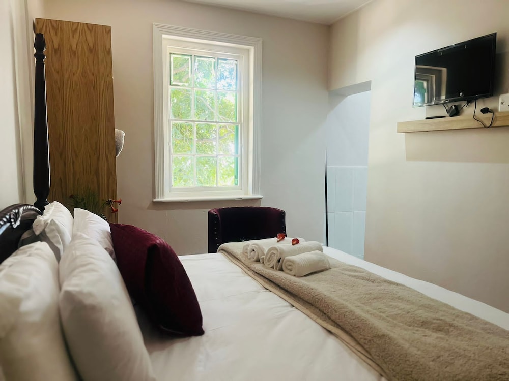 Comfort Room, 1 Queen Bed photo 1