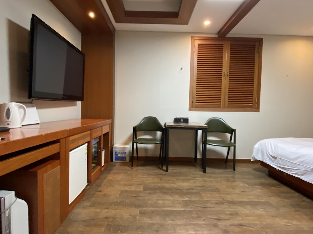 Premier Room - Photo 1