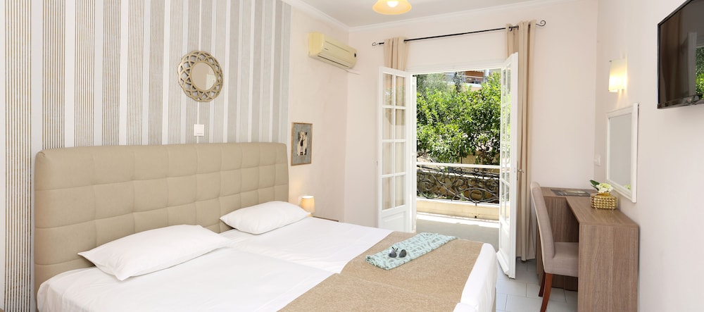 Standard Twin Room, Garden View photo 1