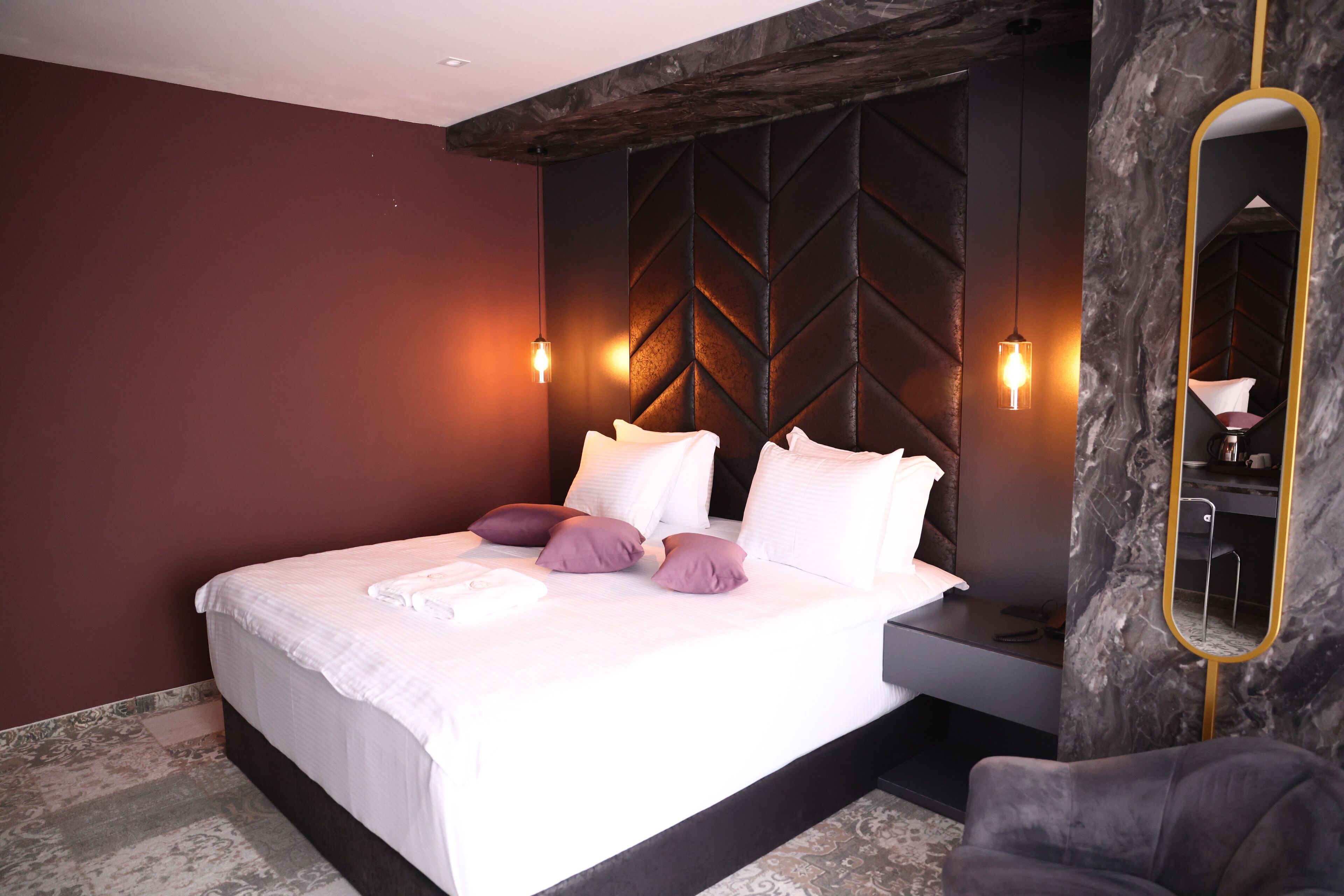 Standard Room, 1 Queen Bed