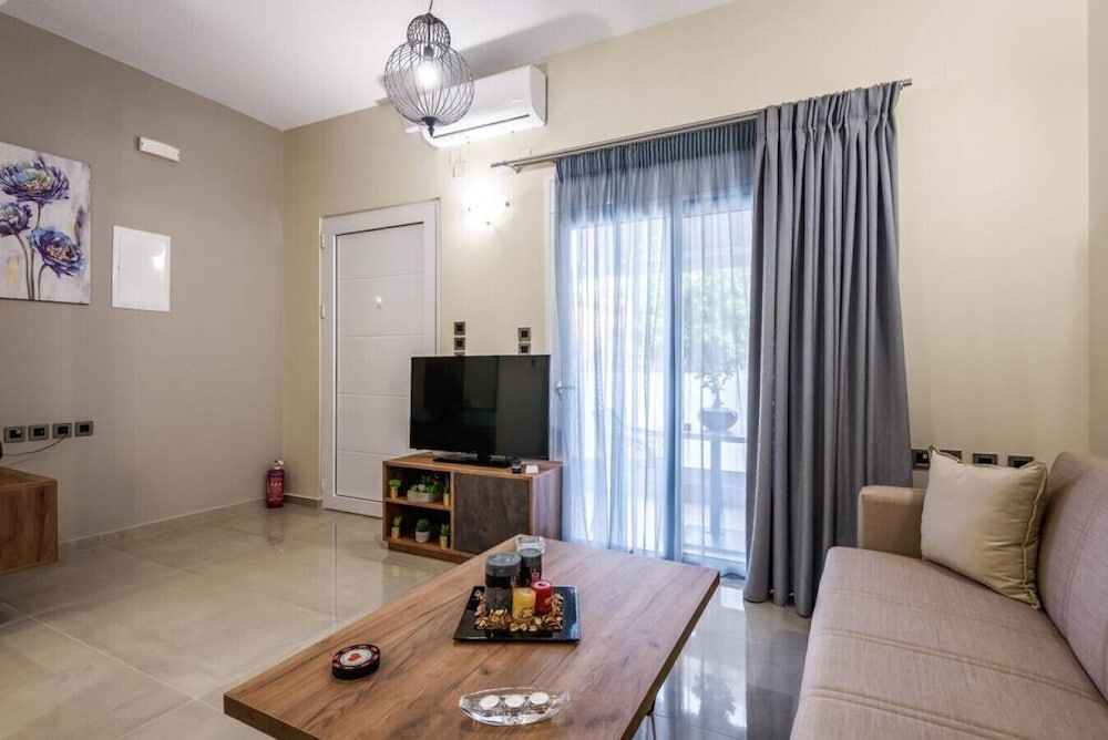 House (3 Bedrooms) photo 1