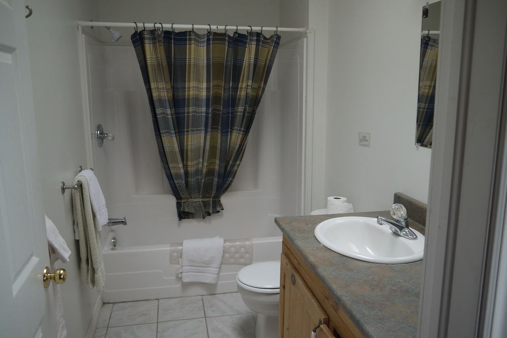 Family Cottage, 2 Bedrooms, Ocean View (Elizabeth) photo 2