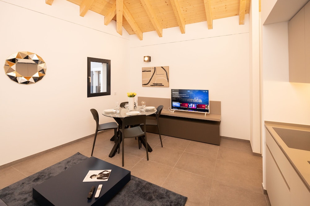 Standard Studio (Res.3544  Apt King 301) photo 2