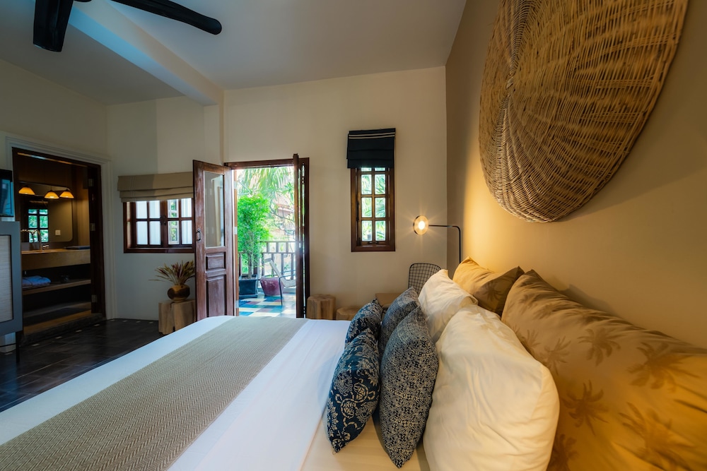 Deluxe Terrace Twin with Bathtub (Resort) - Photo 16