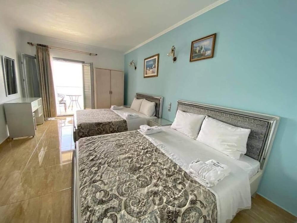 Family Room, Sea View - Photo 3
