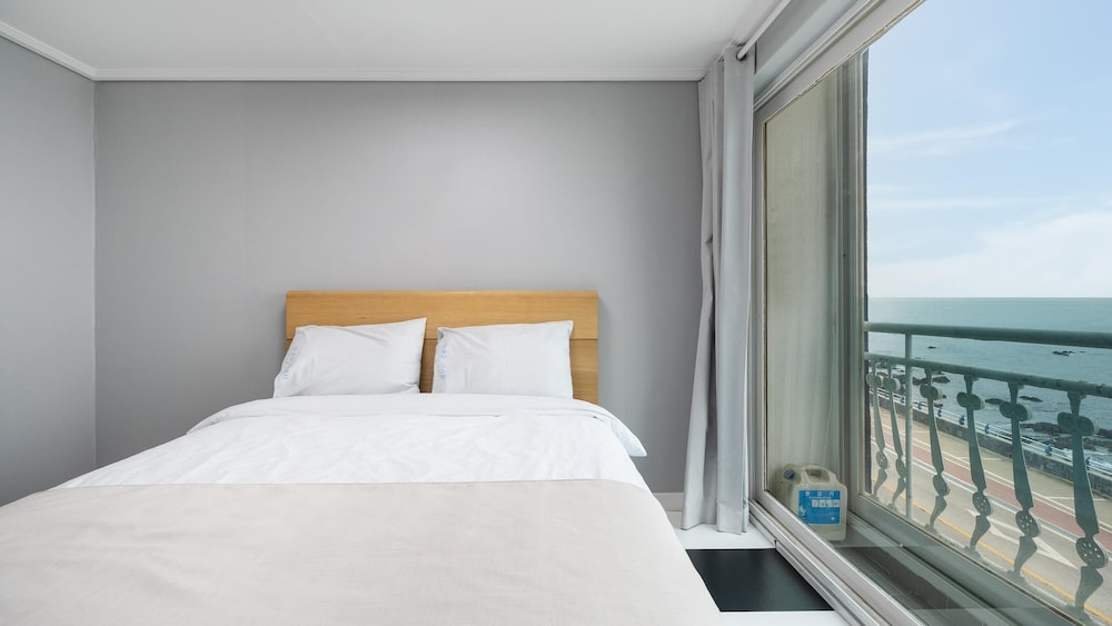 Basic Room, 1 Bedroom (401) - Photo 5