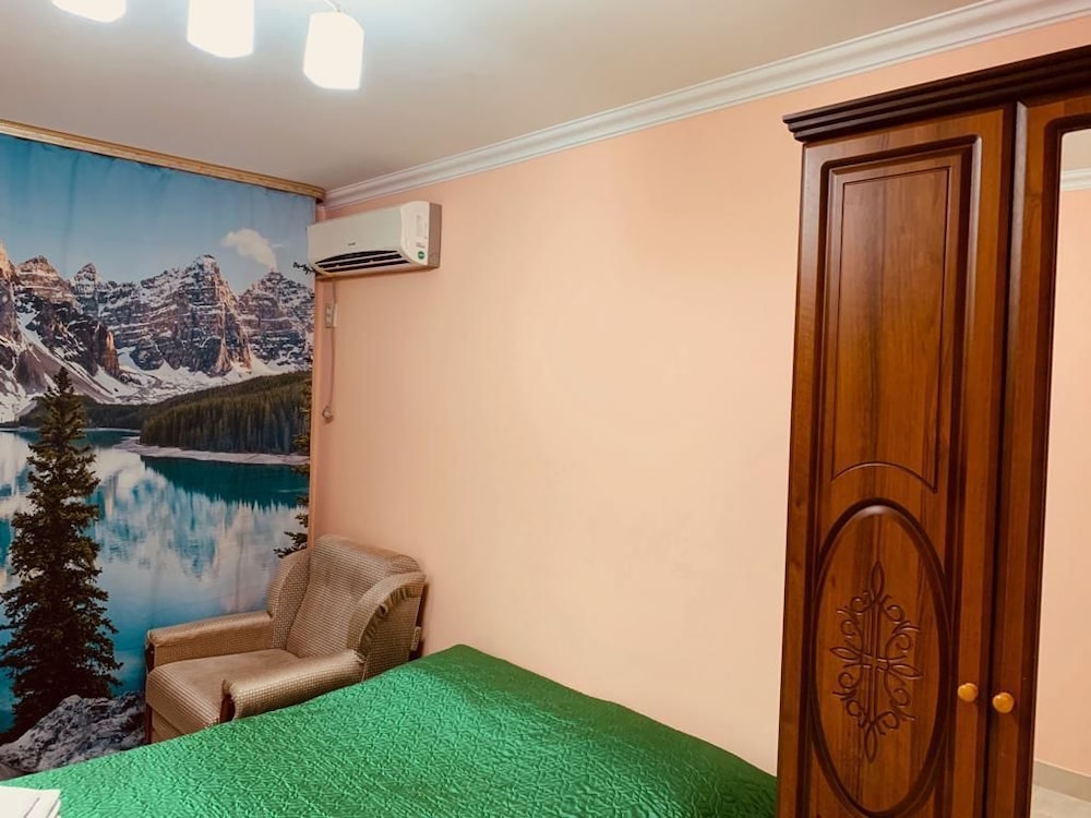 Comfort Double Room, 1 Double Bed, Refrigerator & Microwave, Courtyard View photo 2
