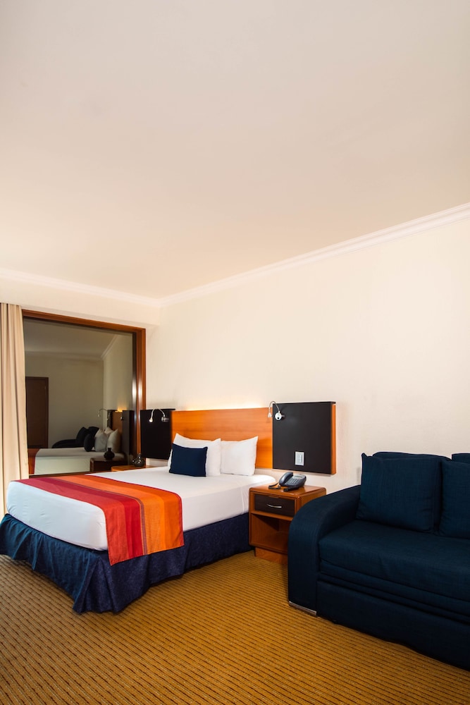 Executive Room, 1 Double Bed - Photo 4