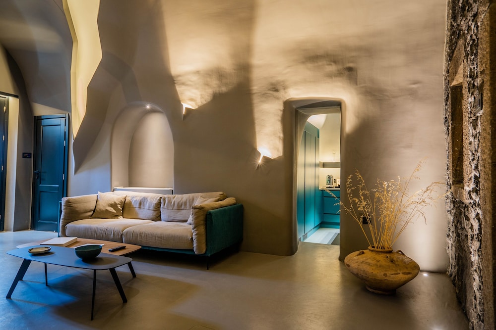 Kivotos Villa Sunset View with Outdoor Hot Tub & Indoor Pool - Photo 7