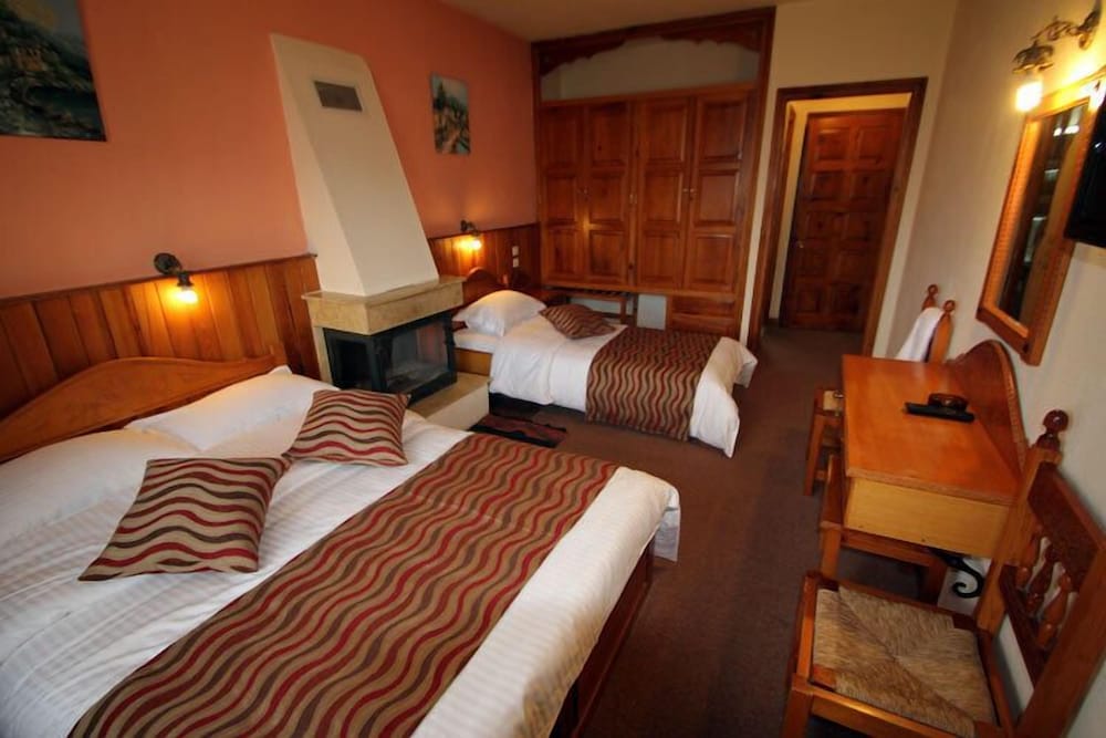 Double or Twin Room, Mountain View (with Hydromassage Shower)