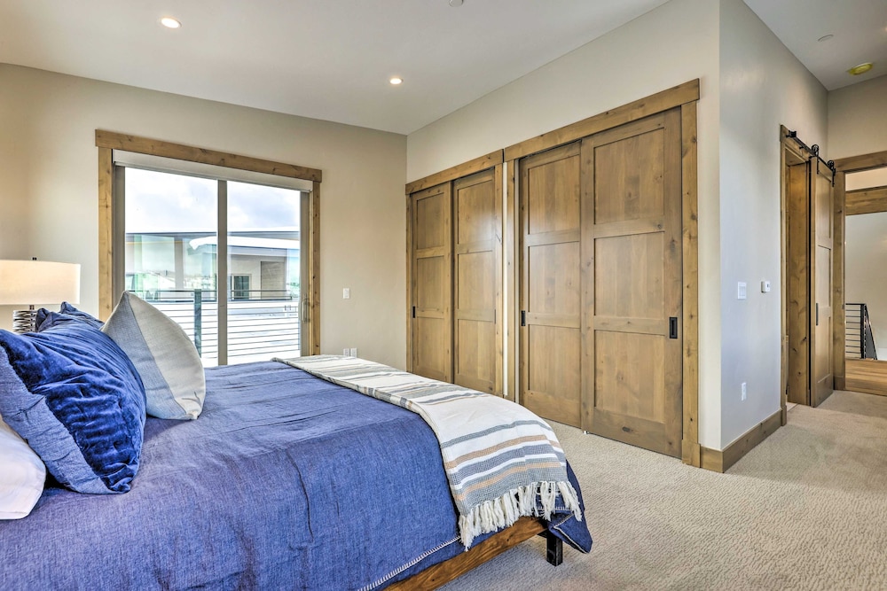 Condo, 3 Bedrooms photo 3