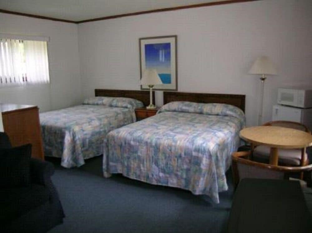Traditional Room, Multiple Beds photo 2