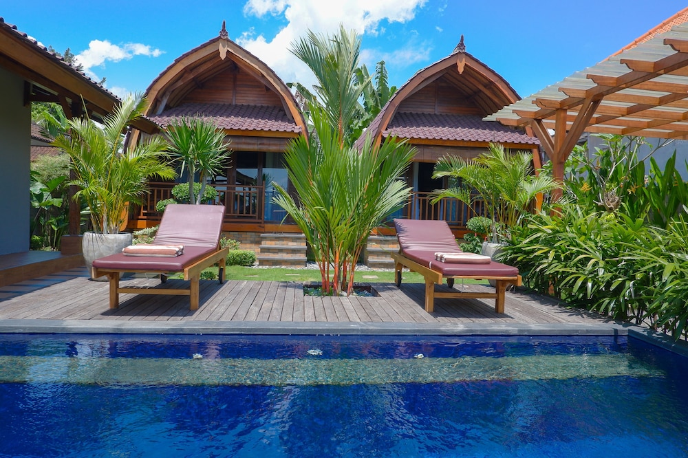 Deluxe Double Room, Pool View photo 3