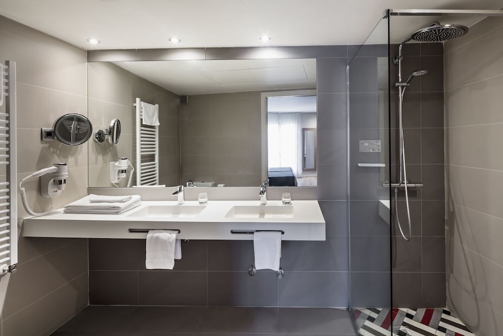 Executive Double Room With Balcony - Photo 5