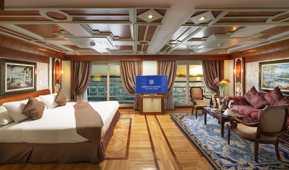 Presidential Suite photo 1
