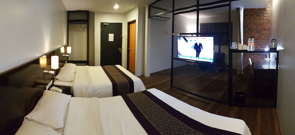Deluxe Room, 2 Queen Beds