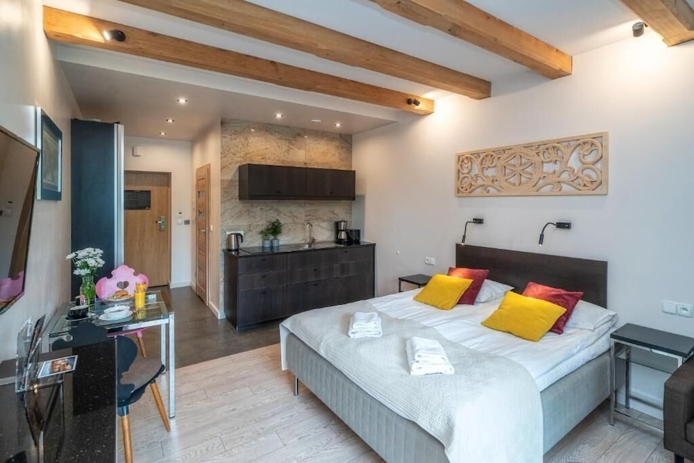 Studio (014 with SPA, Pool access)