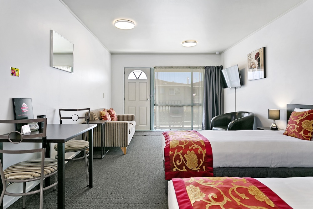 Studio Unit, Spa Bath photo 3