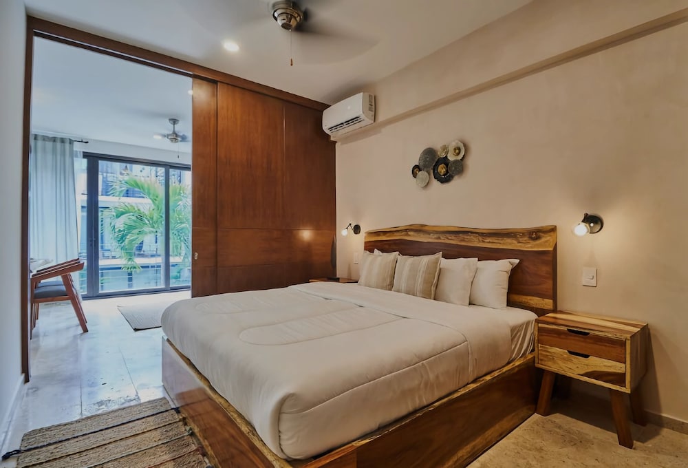 Apartment, 1 Bedroom, Pool View