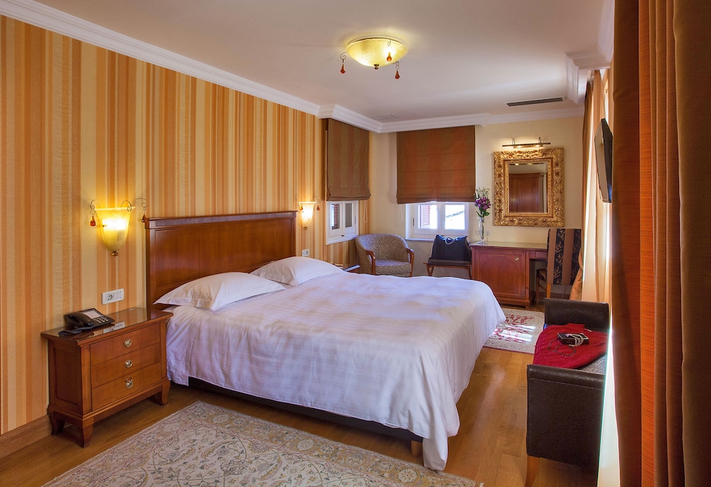 Deluxe Top Floor Room photo 2