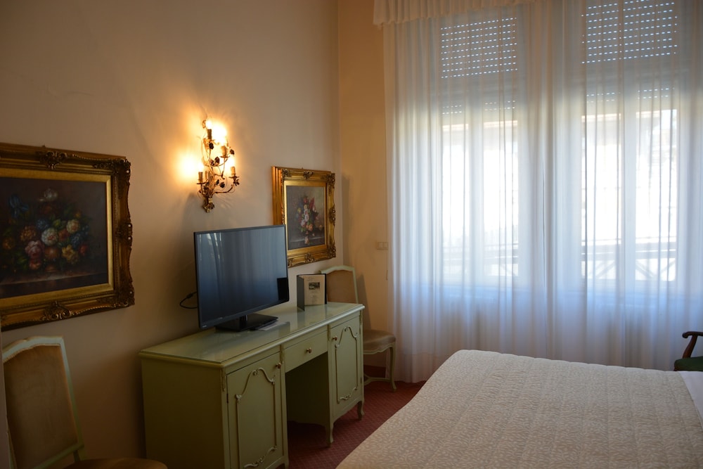 Superior Double Room - Photo 3