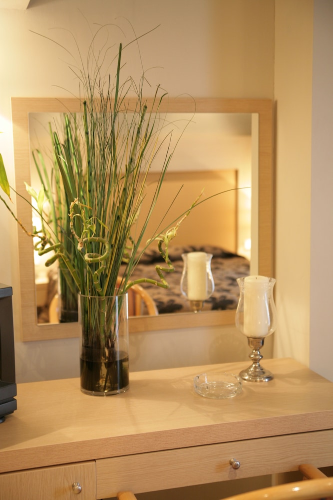 Standard Double Room - Photo 16