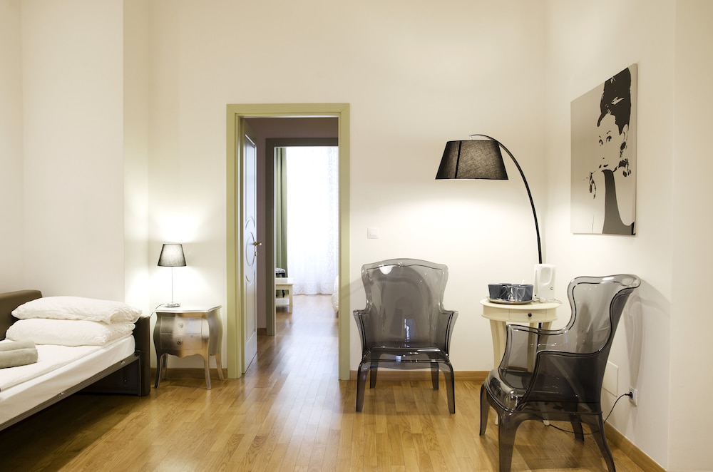 Family Room, 2 Bedrooms