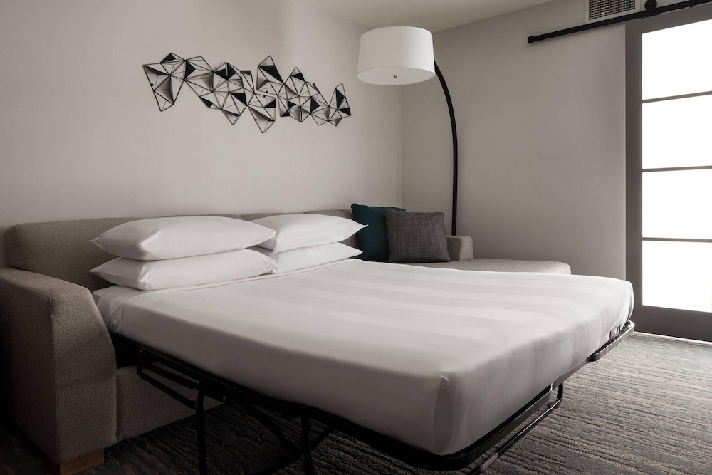 Junior Suite, Multiple Beds photo 3