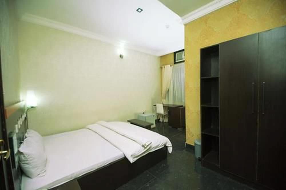 Classic Room, 1 Queen Bed, Non Smoking photo 1