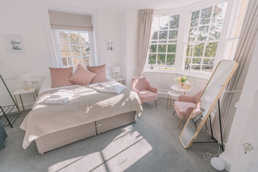 Luxury Suite, Ensuite, River View (Sterling) - Photo 1