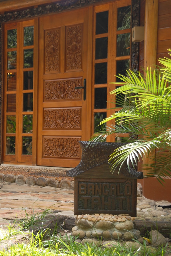 Bungalow (Tahiti) photo 3