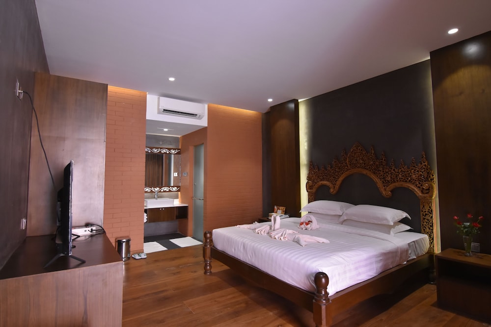 Royal Room photo 1